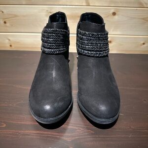 BCBGeneration black booties size 6.5